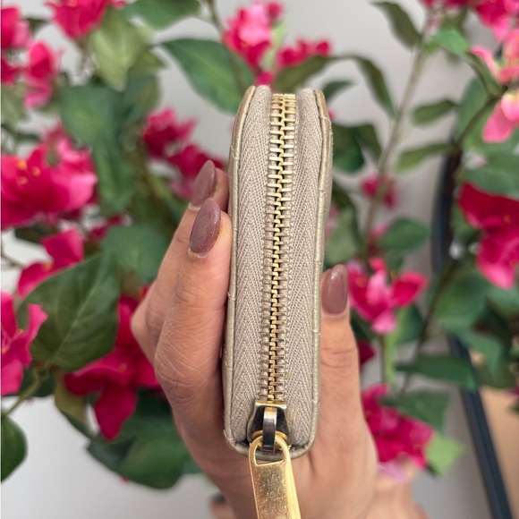 Yves Saint Laurent Tan Quilted Wallet - Picture 3 of 12